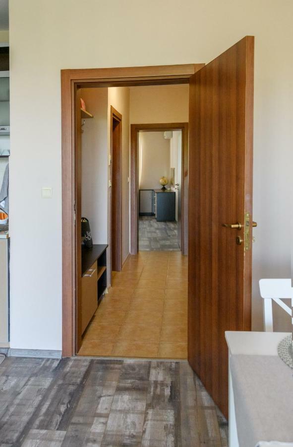 רבדה Briz Mk Apartment מראה חיצוני תמונה